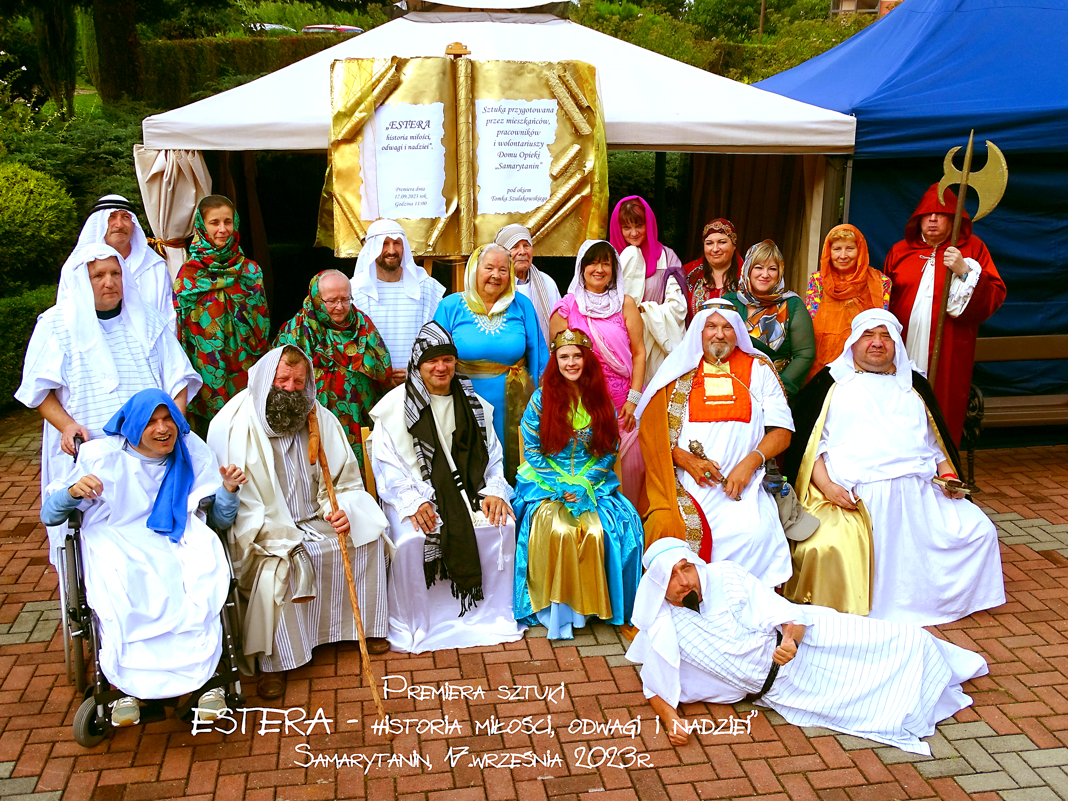 Zdjęcie z premiery sztuki ESTERA