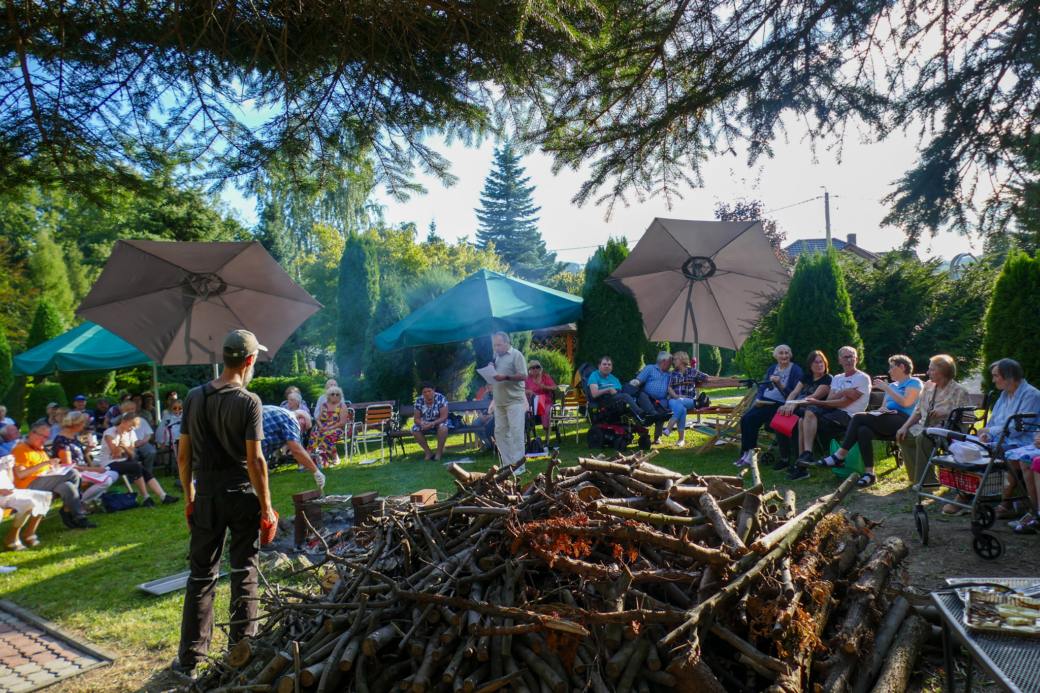 Ognisko w ogrodzie Samrytanin